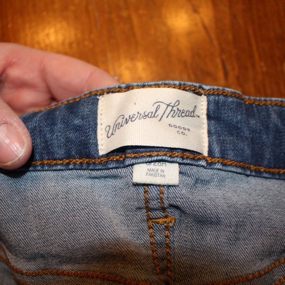 Universal Thread Goods Co Mid Rise Skinny Jeans Size 6. - Picture 4 of 9